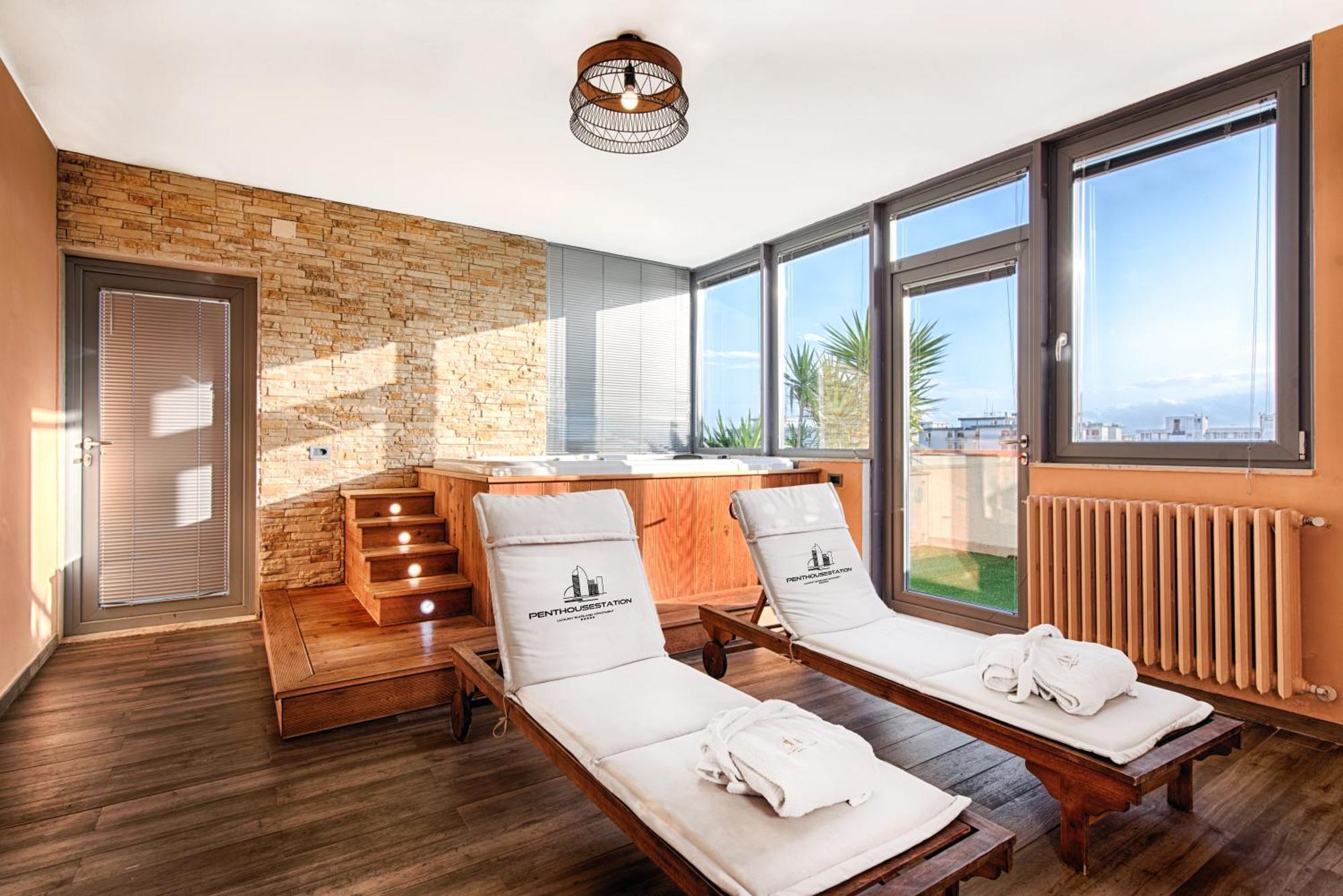 Penthouse Station Luxury Apts Le Dimore برينديسي المظهر الخارجي الصورة